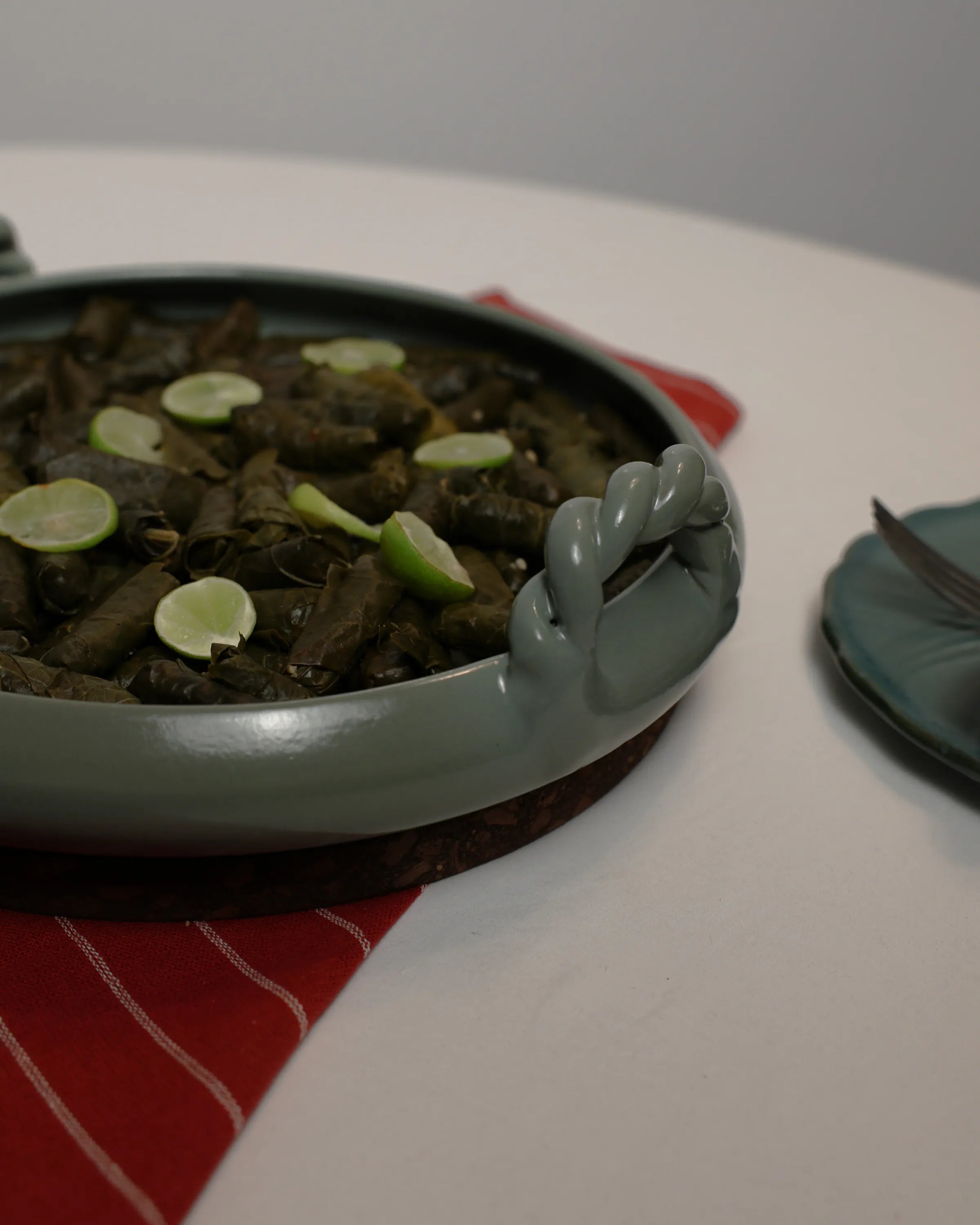 Handcrafted BRADIA serving plate in Light olive finish by Stonia.