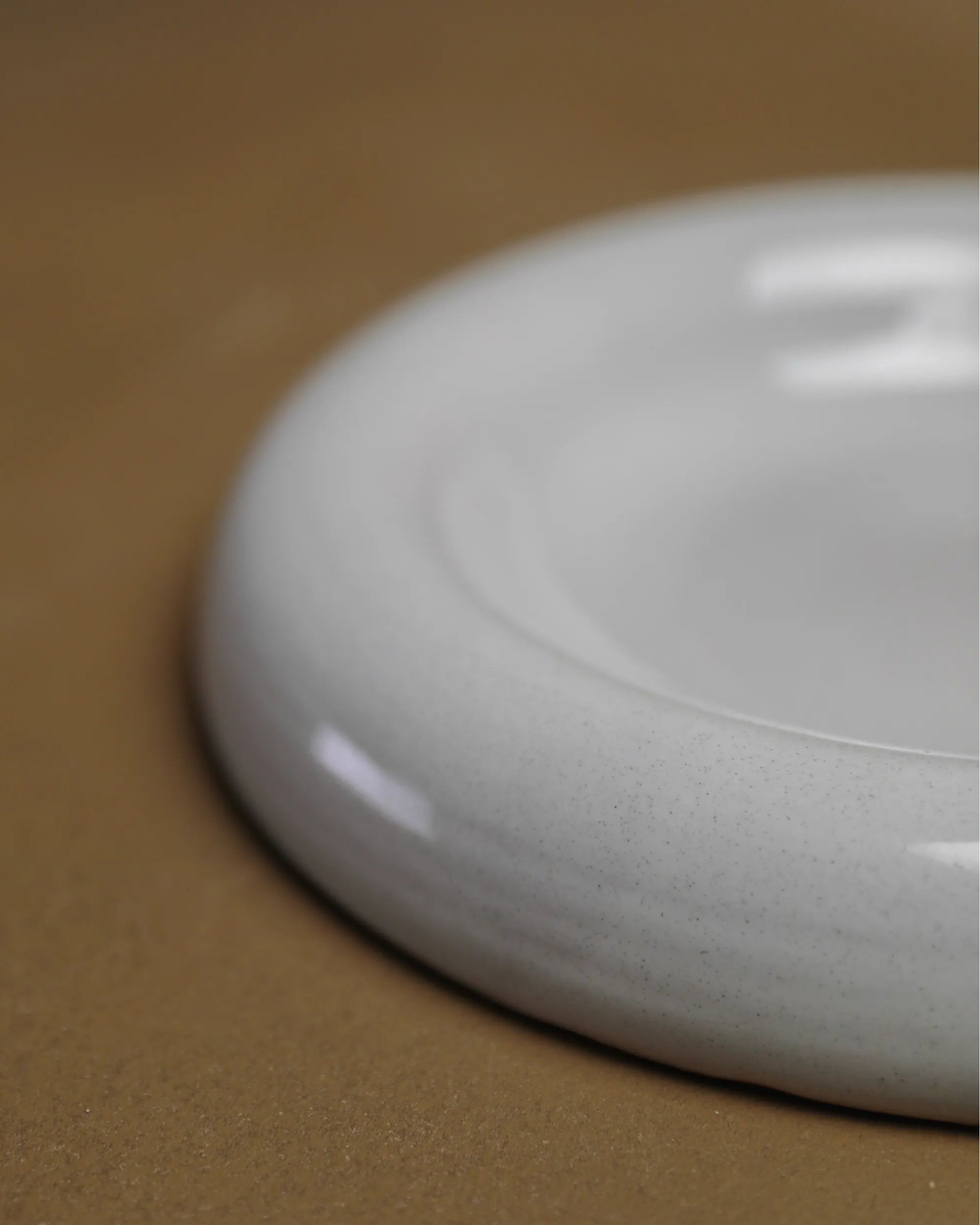Handcrafted Moon Face Set set in white finish by Stonia.