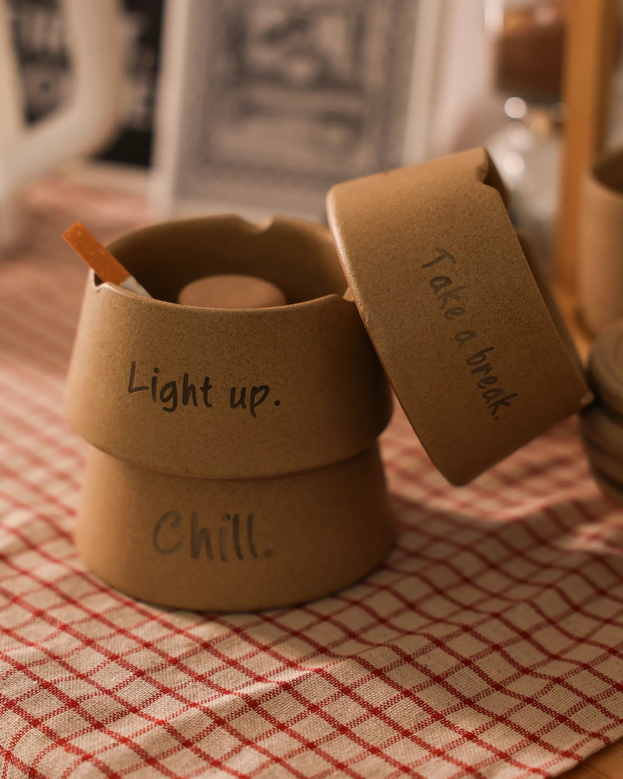 Handcrafted Pause (Ashtray) in beige finish by Stonia.