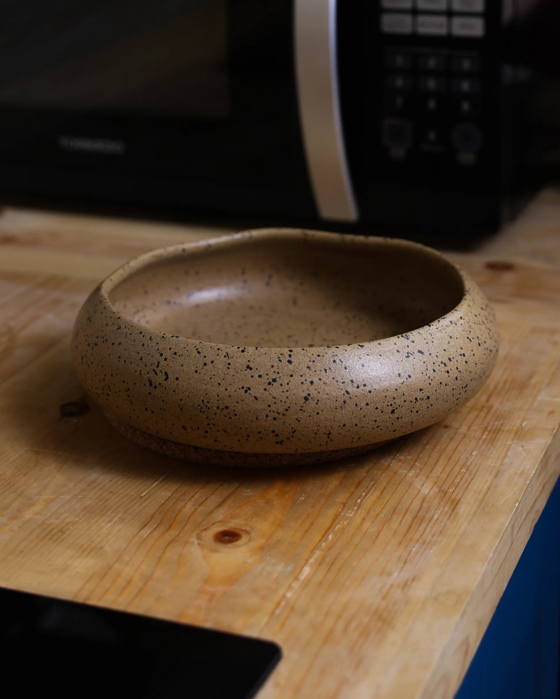 Handcrafted ROCKY BOWL in dotted beige, size Medium by Stonia.
