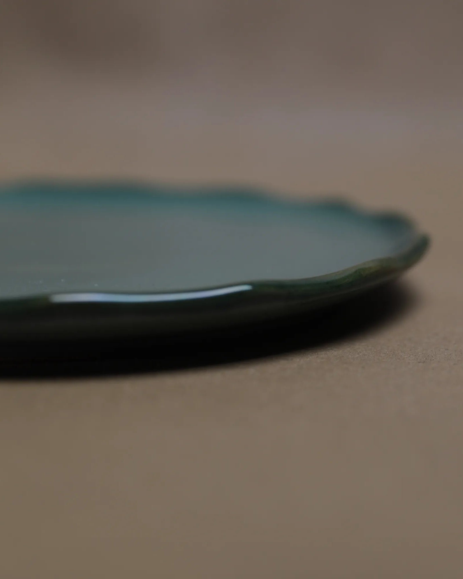 Handcrafted ROYAL GREEN PLATE in olive green Large finish by Stonia.