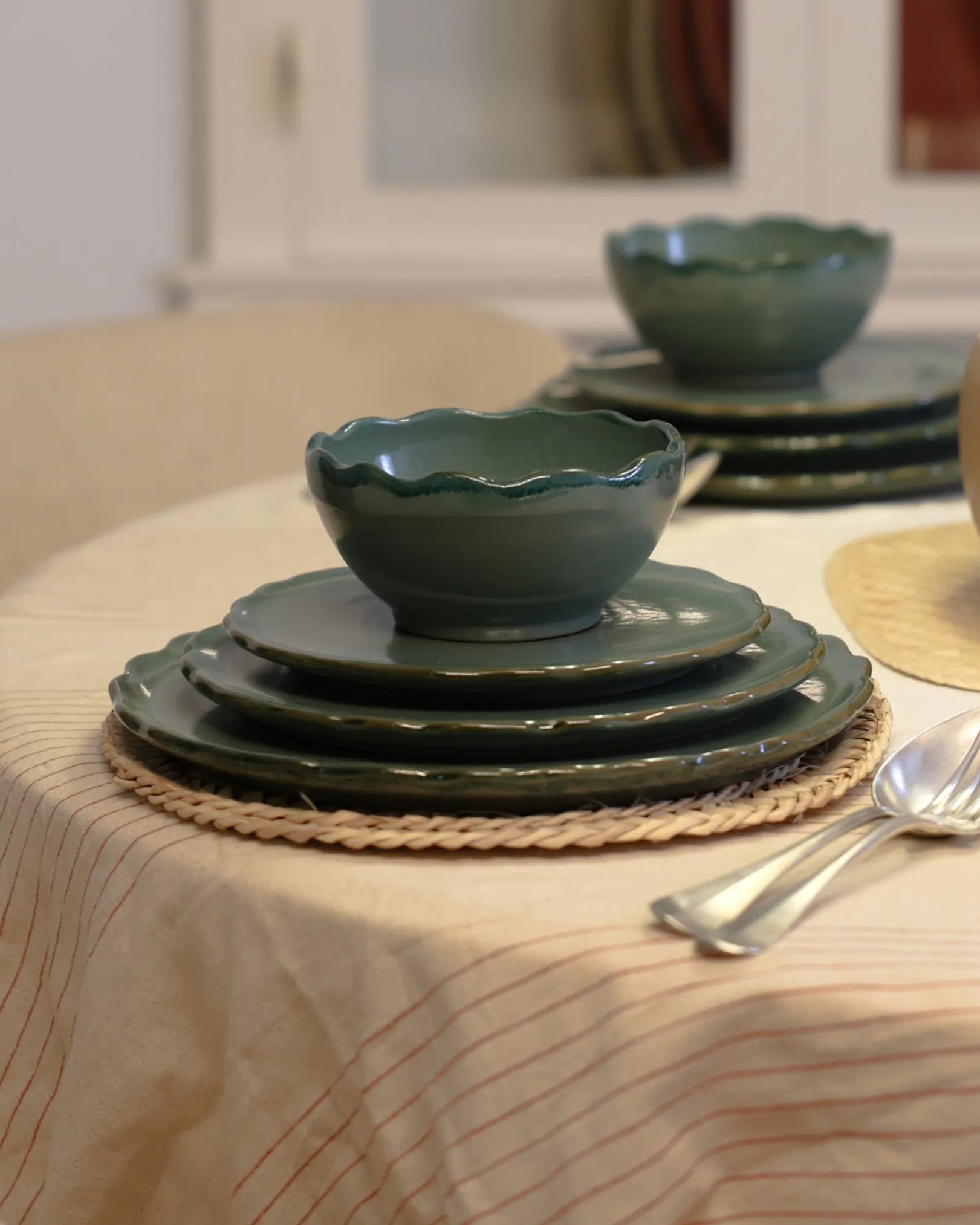 Handcrafted Royal Green Set set in olive green finish by Stonia.