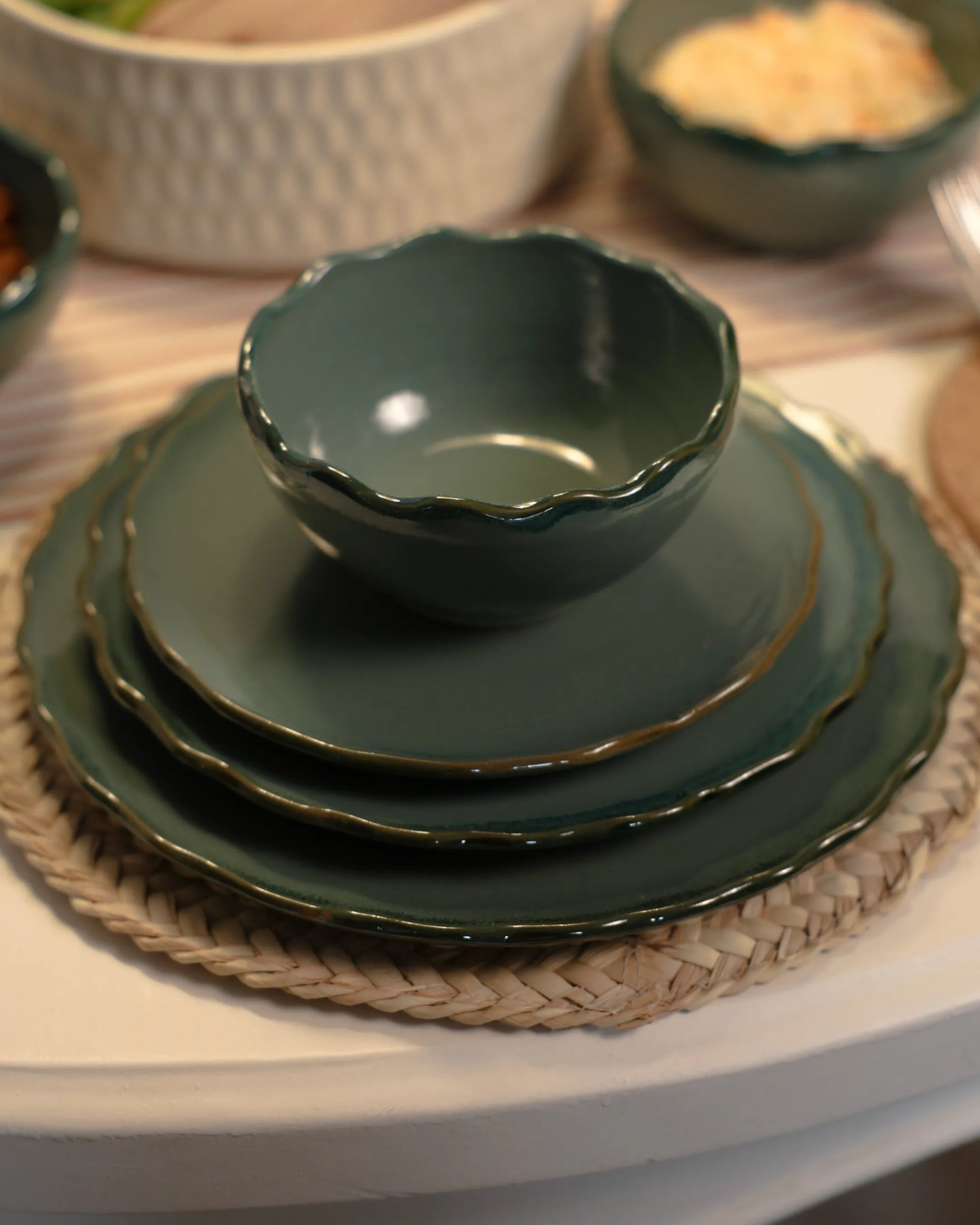 Handcrafted Royal Green Set set in olive green finish by Stonia.