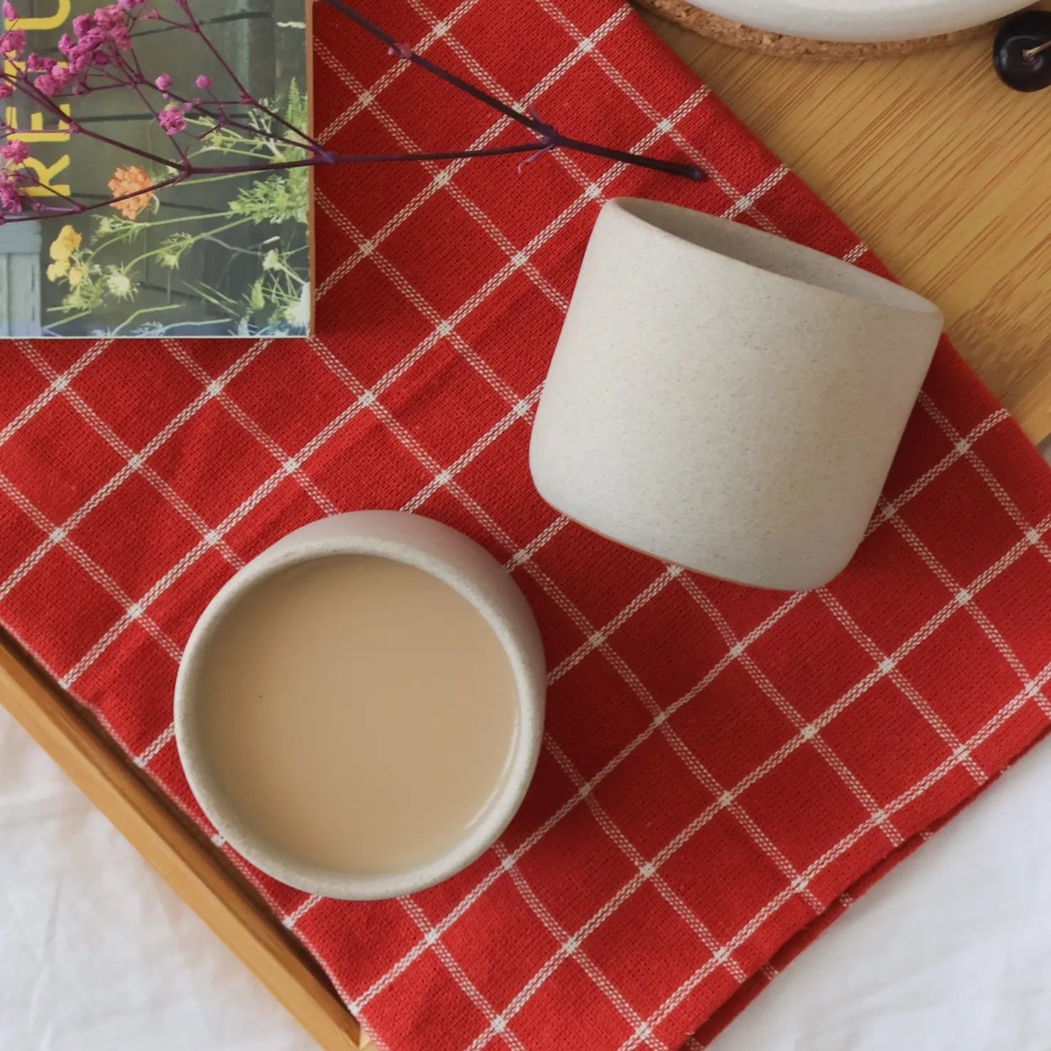 Handcrafted Simple Cup in light gray, 200 ML mug by Stonia.
