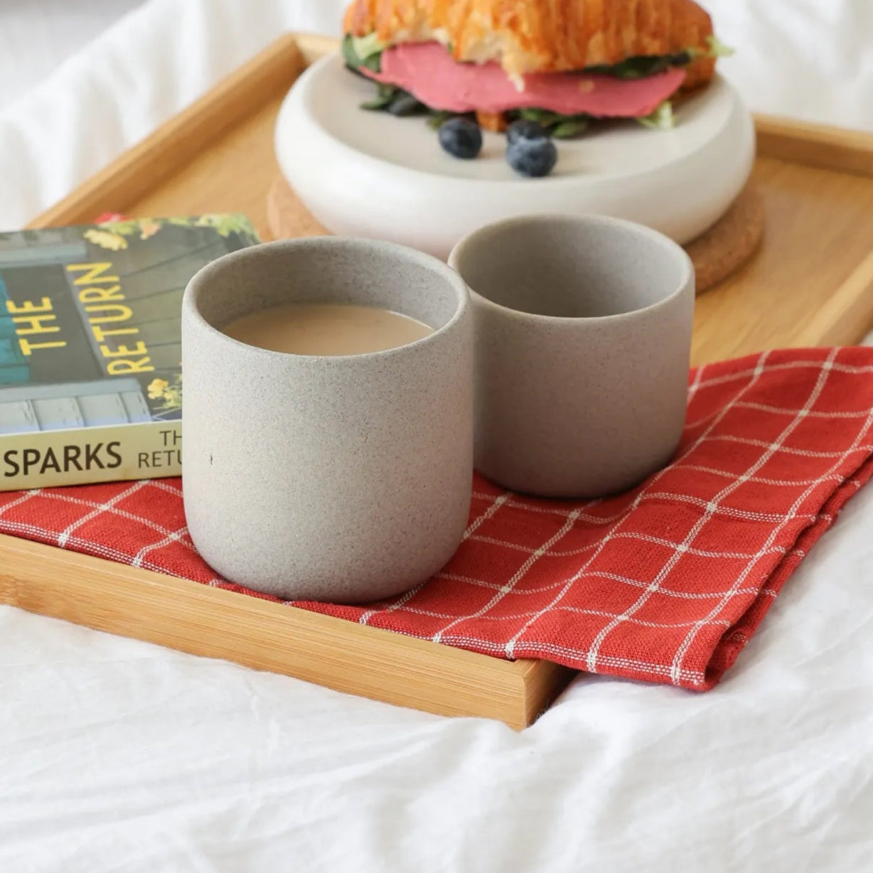 Handcrafted Simple Cup in light gray, mug by Stonia.