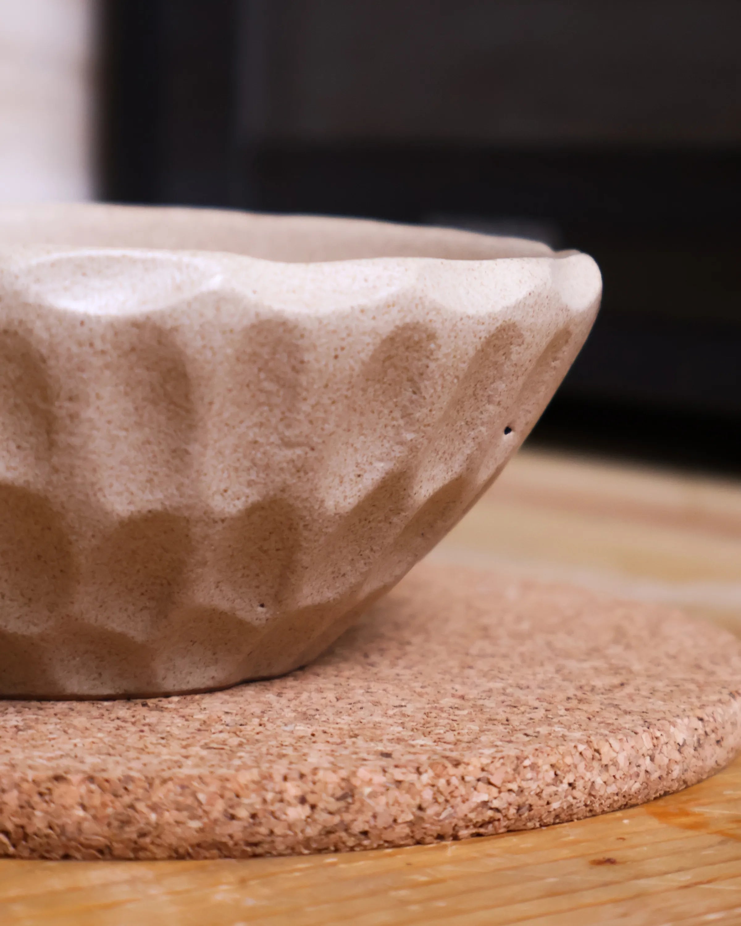 Handcrafted Tappy Bowl in beige by Stonia.